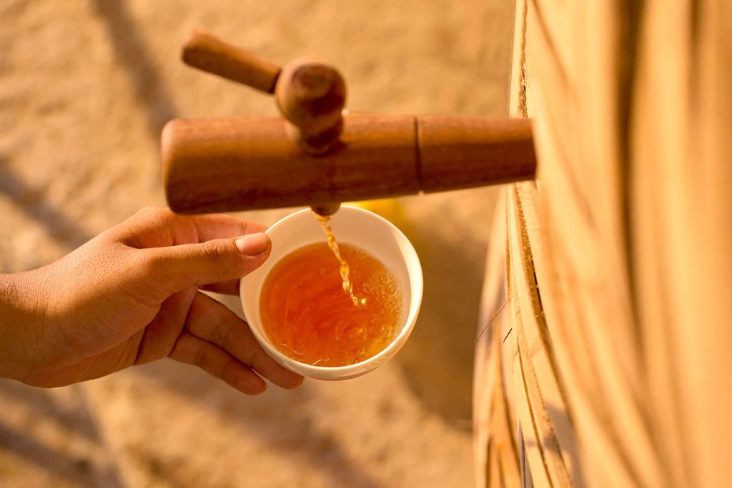 6 Bí Quyết Chọn Nước Mắm Ngon Nhất Cho Bữa Ăn Đậm Đà 9 bi-quyet-chon-nuoc-mam-ngon-06