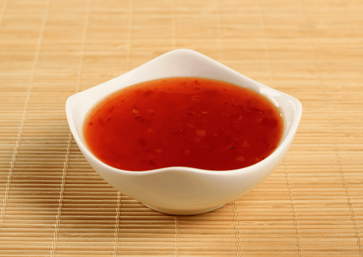 Sau sinh ăn tương ớt liệu có an toàn cho mẹ và bé? Giải đáp chi tiết cho mẹ bỉm sữa 4 Cách ăn tương ớt an toàn cho mẹ sau sinh