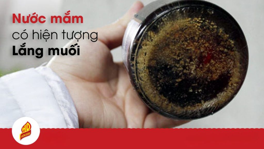 Đọng muối ở chai nước mắm: Nguyên nhân và cách xử lý hiệu quả